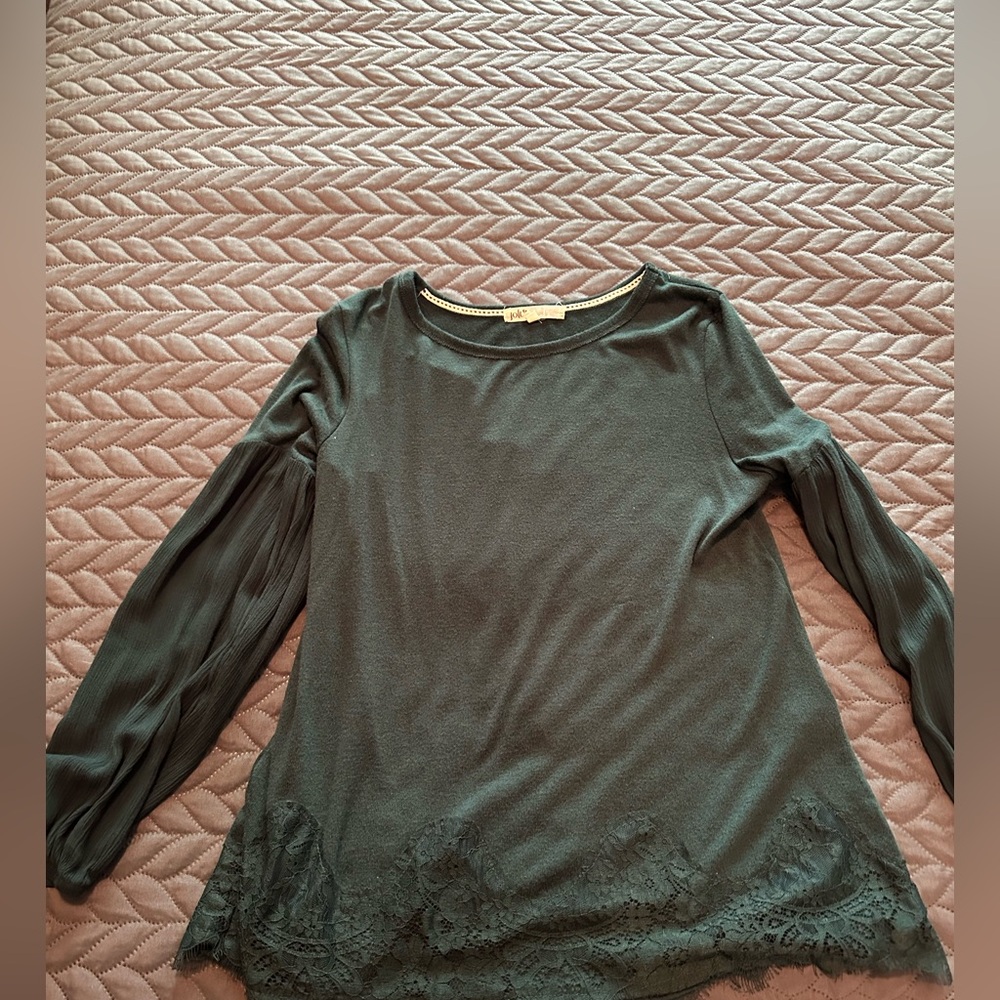 Women’s shirt